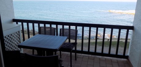 EC 127/1 Apartamento moderno para 2/4 personas con piscina y vistas al mar en l'Escala en la Costa Brava