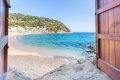 Villa de Ensueño en Llafranc: Vistas al Mar y Acceso Exclusivo a la Playa