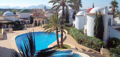 DE 309/2 Bungalow for 4 persons with shared swimming pool in Dénia on the Costa Blanca