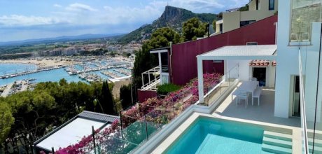 ES 828 Exclusive villa for 8 persons with private pool and sea views in l`Estartit an der Costa Brava