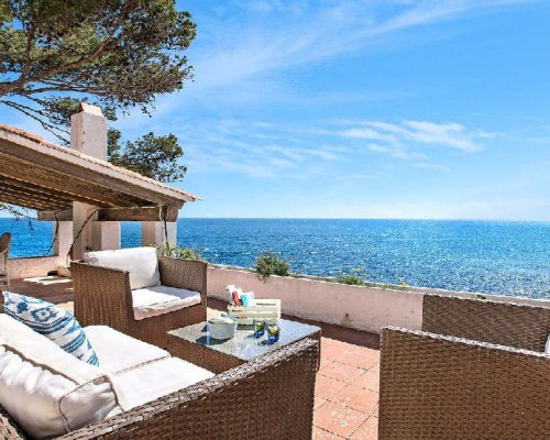 Luxus Ferienhaus Spanien direkt am Meer