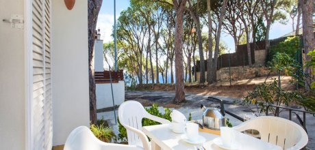 PA 109/3 Strandnahe Ferienwohnung für 2/4 Personen mit Meerblick in Llafranc an der Costa Brava