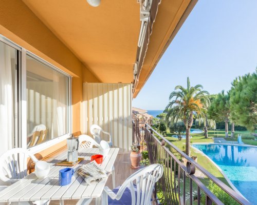 Exklusives Ferienapartment mit Pool an der Costa Brava